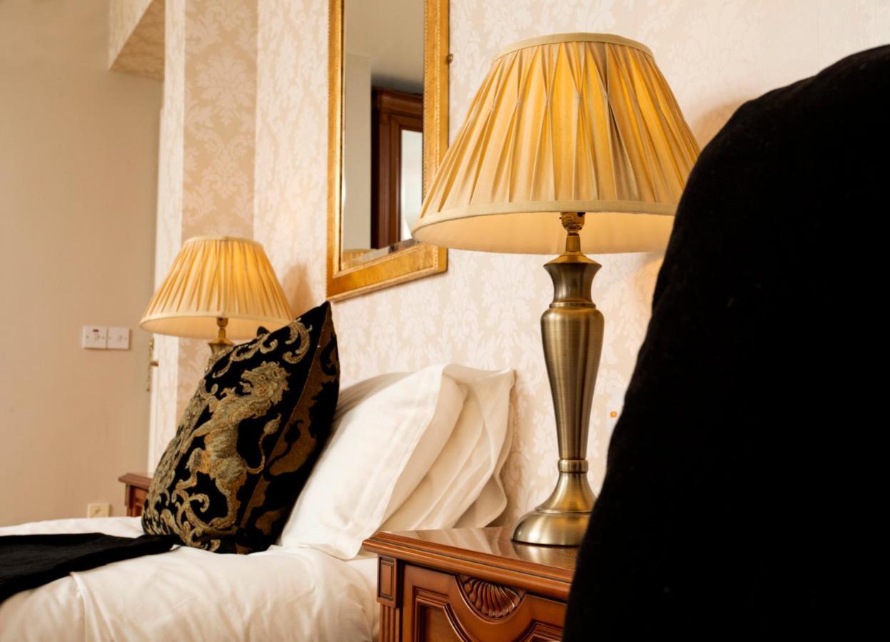 Donegal Manor Hotel Donegal Town ภายนอก รูปภาพ