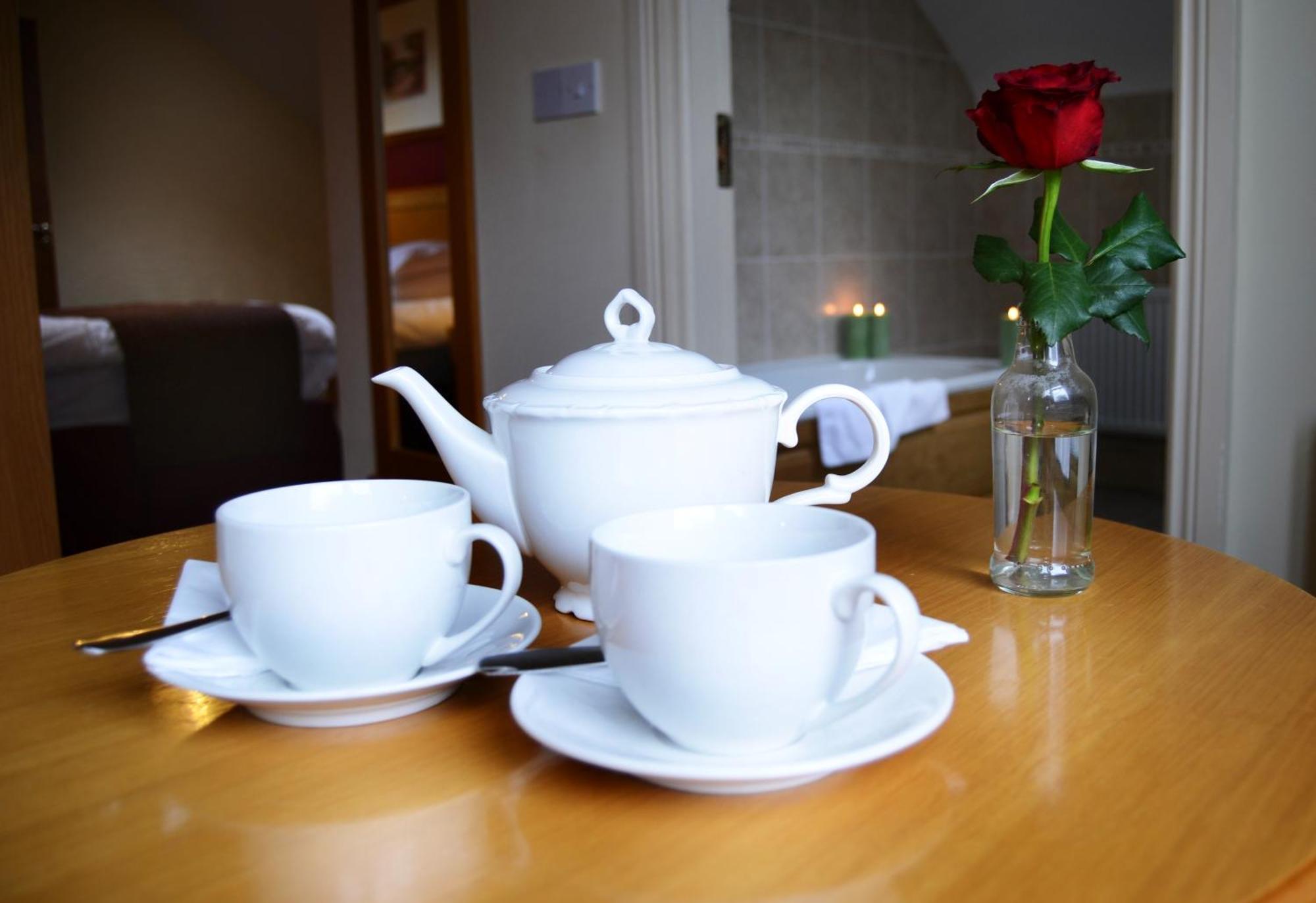 Donegal Manor Hotel Donegal Town ภายนอก รูปภาพ
