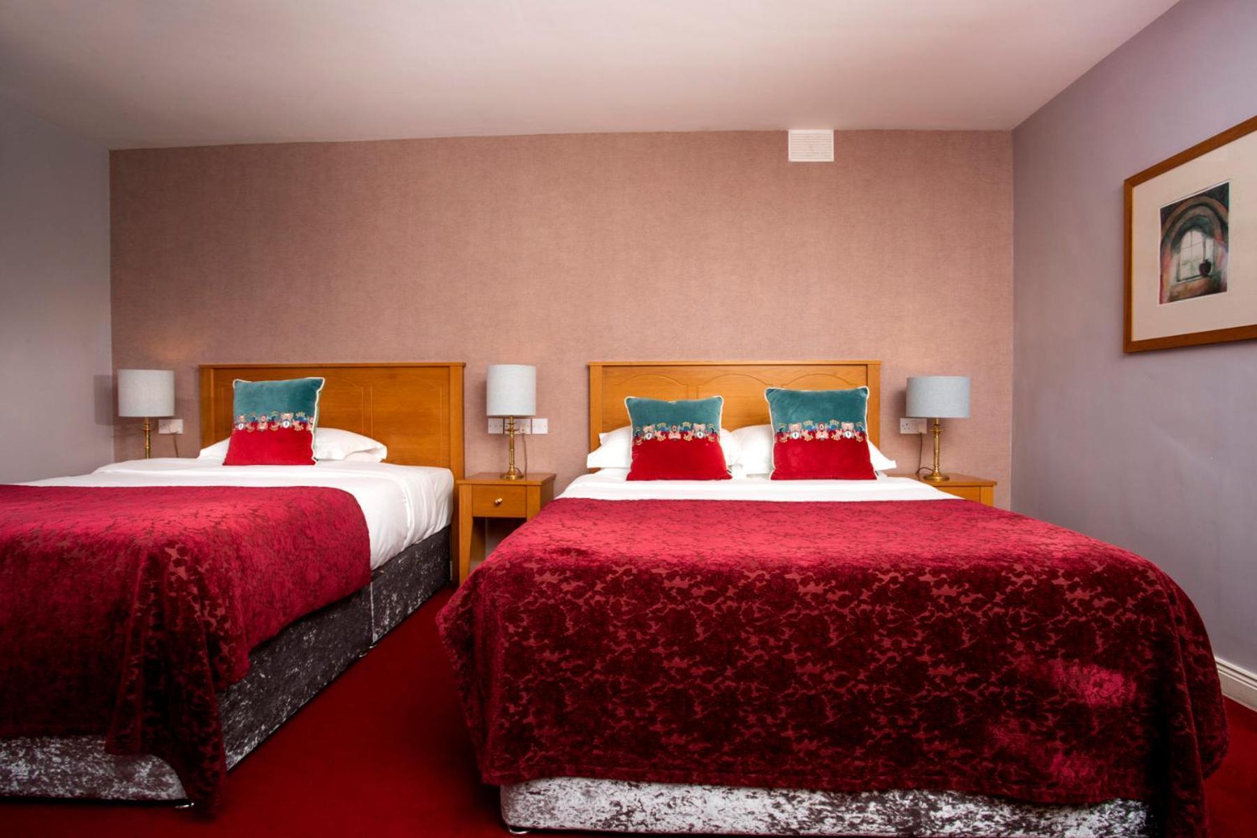 Donegal Manor Hotel Donegal Town ภายนอก รูปภาพ